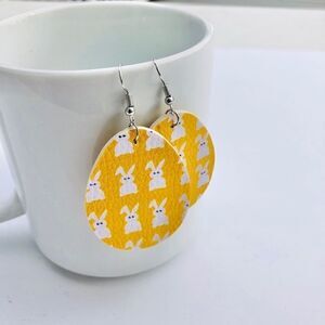 Faux leather tear drop dangle fashion earrings